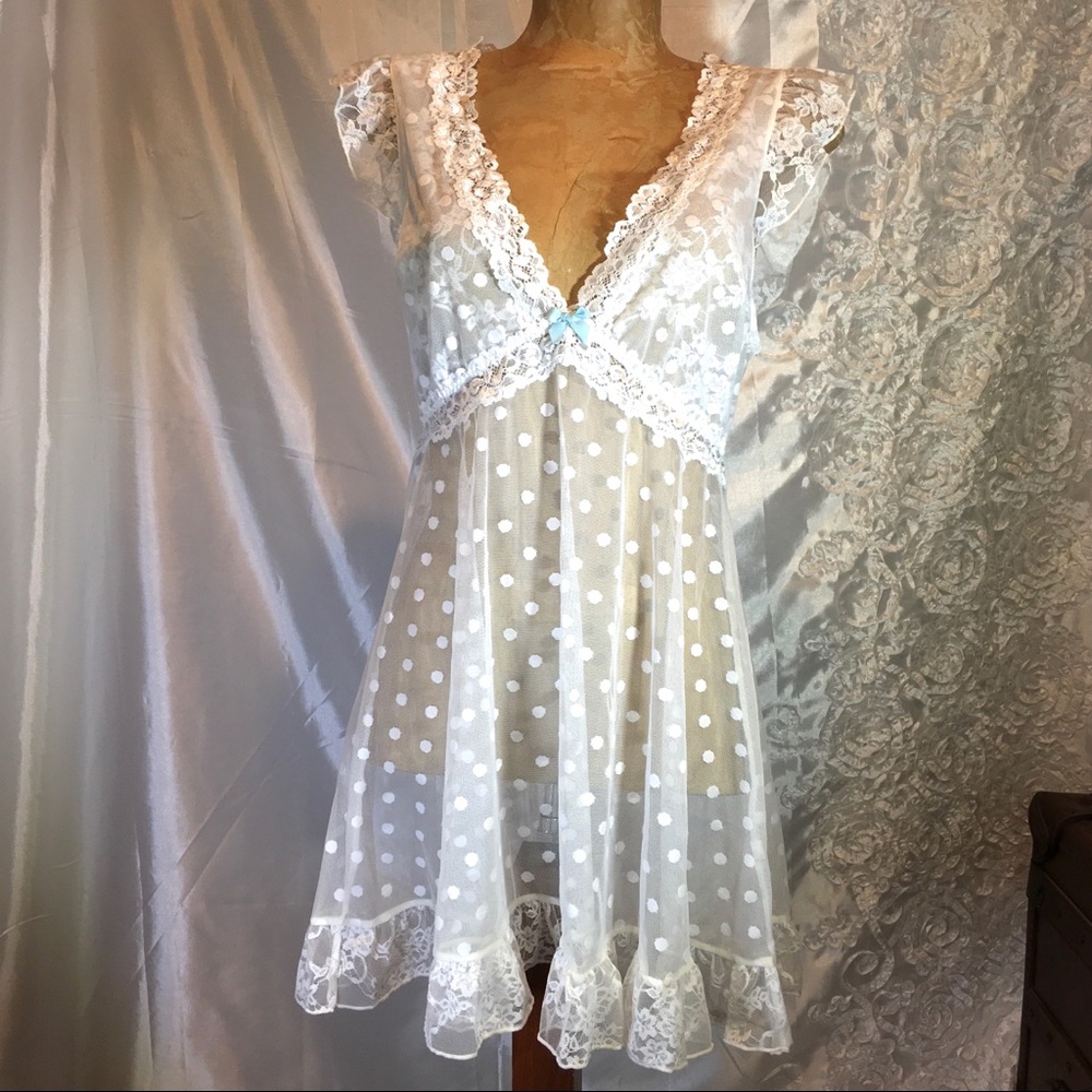 NWOT Betsy Johnson Sheer White Night Gown Short-M